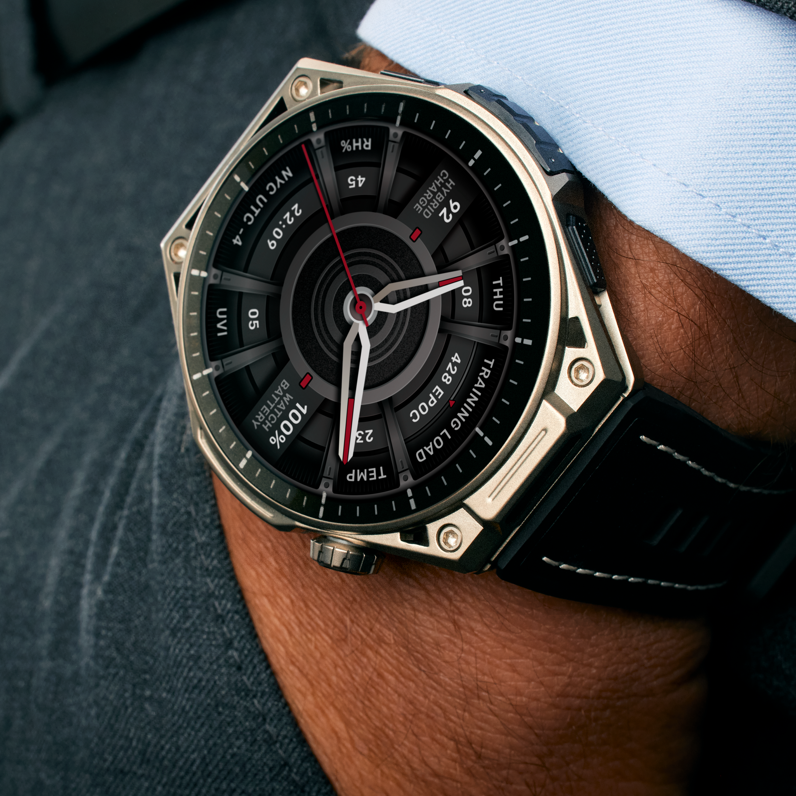 Amazfit Balance Ultra 旗艦級運動訓練手錶